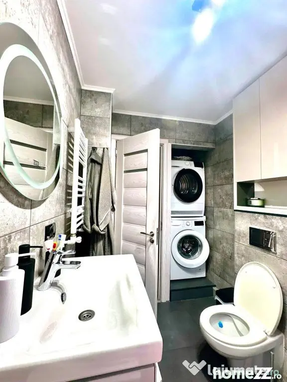 Poarta 6, apartament decomandat cu 3 camere
