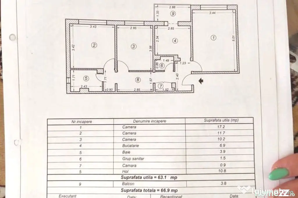 Poarta 6, apartament decomandat cu 3 camere