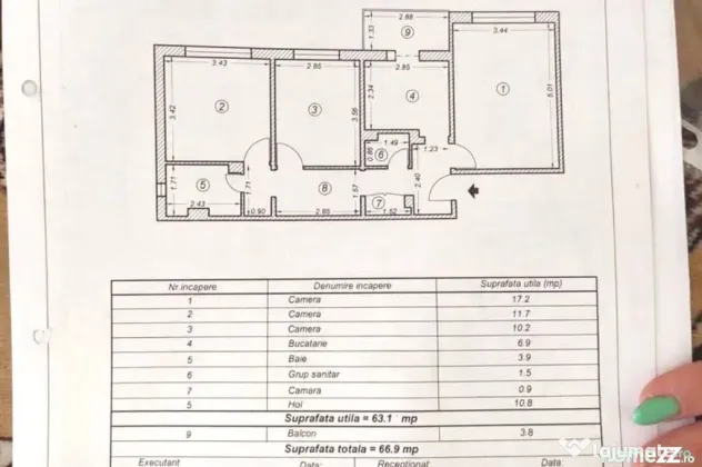 Poarta 6, apartament decomandat cu 3 camere