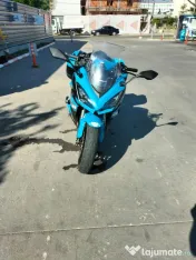 Motocicleta Kawasaki Z1000SX 2019 