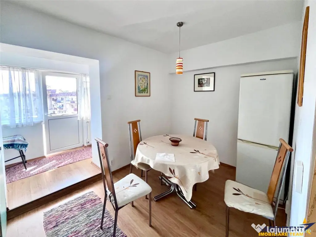 Apartament cu 2 camere, decomandat, Ultracentral, Sfantu Ghe