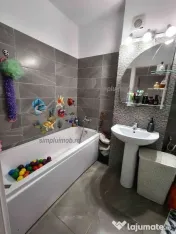 2 Camere Titan + Loc de parcare 