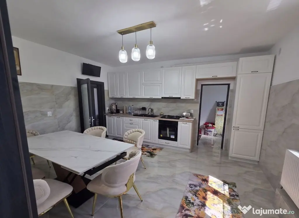 Vilă de lux REDIU | 6 camere, 405mp utili, 1500 mp teren...