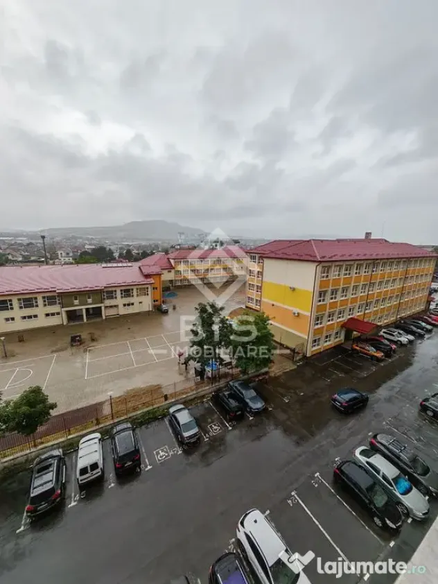 Apartament Generos de 4 Camere în Bistrița – Zonă Ce...