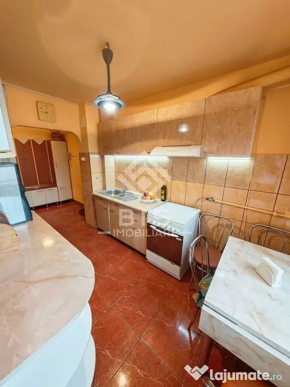 Apartament Generos de 4 Camere în Bistrița – Zonă Ce...