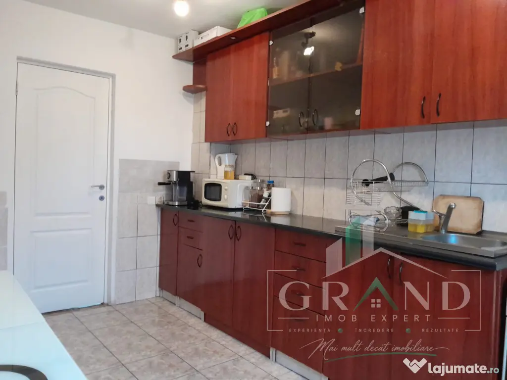 Apartament 3 camere de vanzare, 2 bai, ZORILOR - Cluj-Napoca (Cluj)