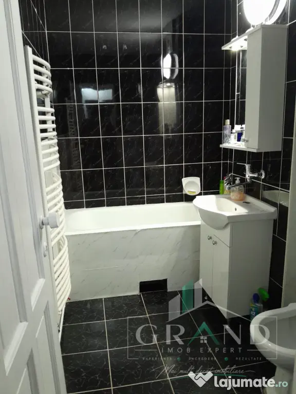 Apartament 3 camere de vanzare, 2 bai, ZORILOR - Cluj-Napoca (Cluj)