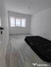 Inchiriere Apartament 3 camere semidecomandat, 60 mp,Porii