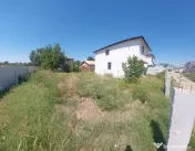 Varteju-single 4 camere, 100 mp utili si 470 mp teren 