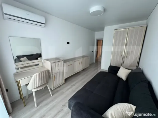 Apartament 3 camere, lux, A.C, parcare subterana, zona: Frun