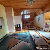 Schimb apartament 3 camere cu casă fără etaj central 