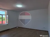 Spațiu comercial de 50mp de închiriat în zona Ultracen...