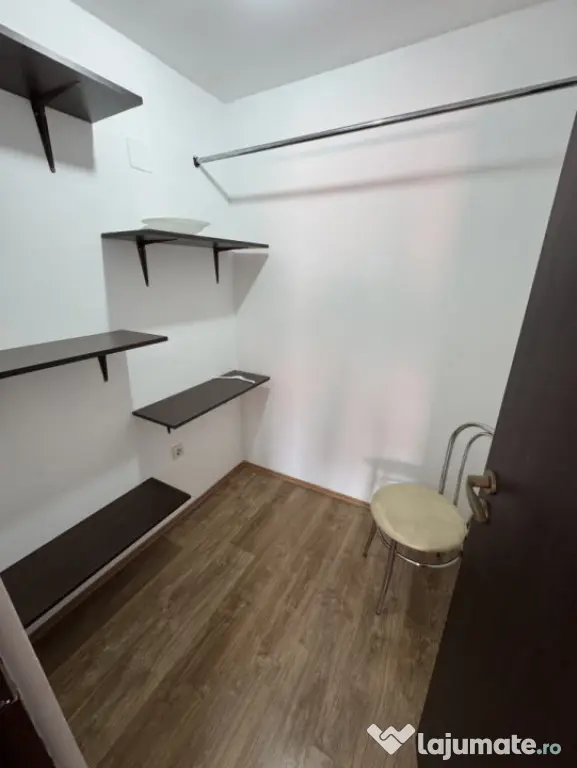 Apartament 3 camere 92 mp, Zona Eroilor | Floresti