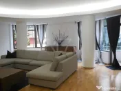 Vilă în Primăverii - 17 camere 2 locuri de parcare și cu 