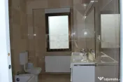 Vilă în Primăverii - 17 camere 2 locuri de parcare și cu 