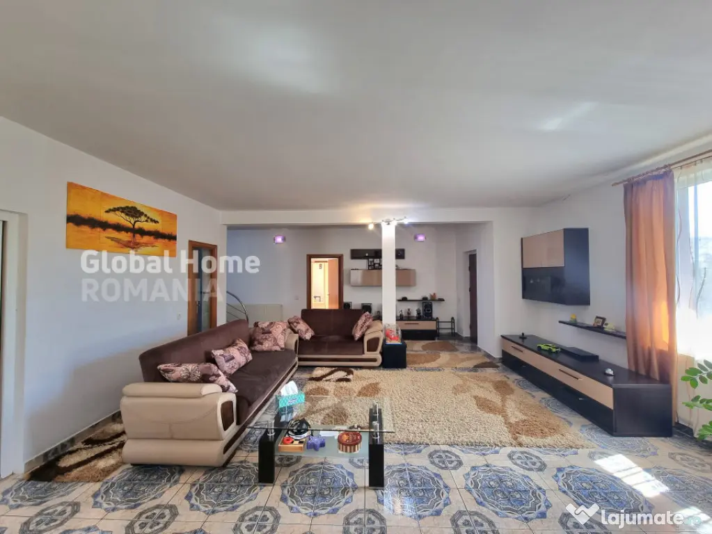Vila P+1+Teren 1094MP + Gradina + Livada + Garaj | 1 Decembr