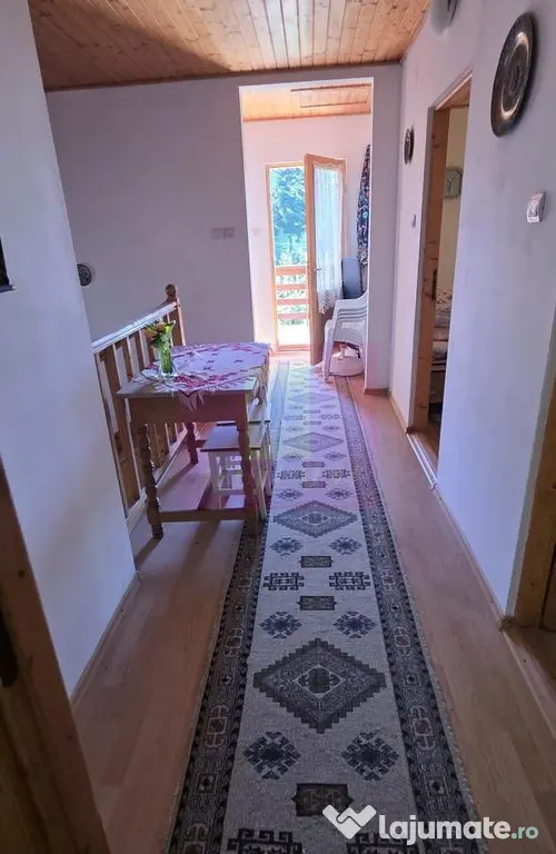Vila cu 4 camere de vanzare in Busteni