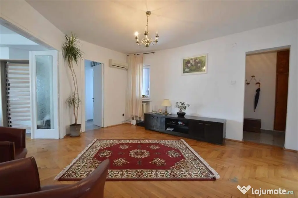 Povestea unui apartament rar, pe Jules Michelet - Piata Roma