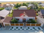 Casa Extraordinara #238;n Lazu. Spatiu, Calitate #537;i Conf 