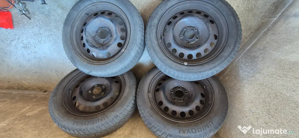 Set 4 jante otel + anvelope iarna 205/55/R16 91H/94H Bridgestone / UNIROYAL