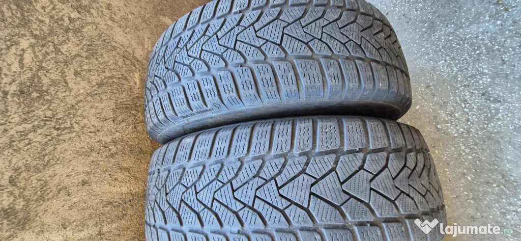 Set 4 jante otel + anvelope iarna 205/55/R16 91H/94H Bridgestone / UNIROYAL