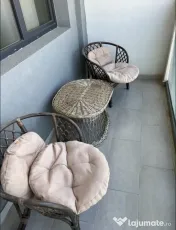 Set fotolii + masă + 4 perne incluse