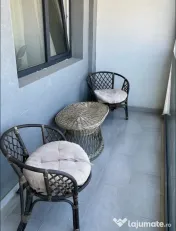Set fotolii + masă + 4 perne incluse