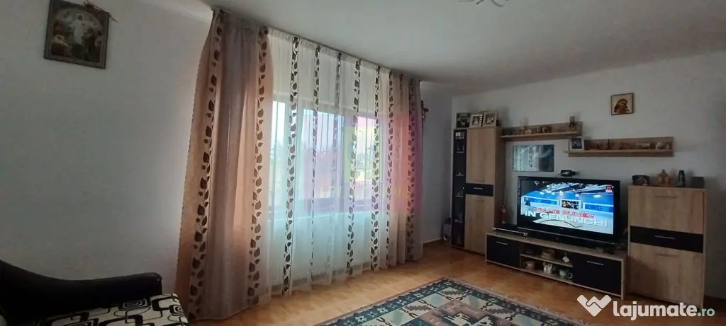 Casa 2022, P+M, 4 camere, 2 băi, curte 500 mp, Săbăreni