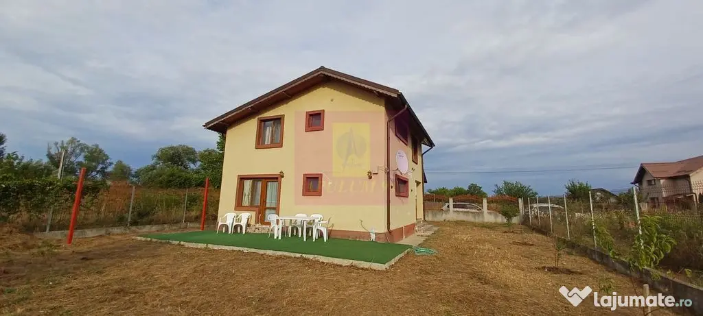 Casa 2022, P+M, 4 camere, 2 băi, curte 500 mp, Săbăreni