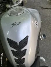 Motocicleta yamaha fz6 