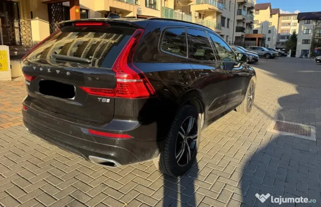 Volvo XC60 T5 R-Design 05/2020