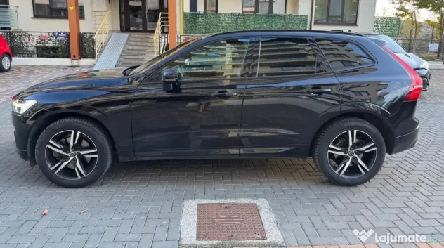 Volvo XC60 T5 R-Design 05/2020