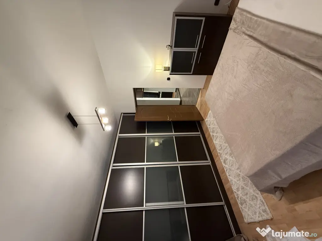 Închiriez apartament cu 3 camere, complet renovat, 120 mp -Complex Butterfly 1