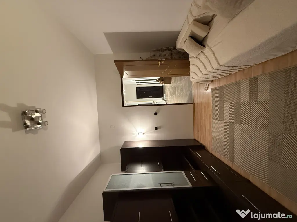Închiriez apartament cu 3 camere, complet renovat, 120 mp -Complex Butterfly 1