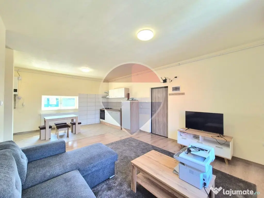 Apartament cu 3 camere, la prima închiriere, în zona ce...