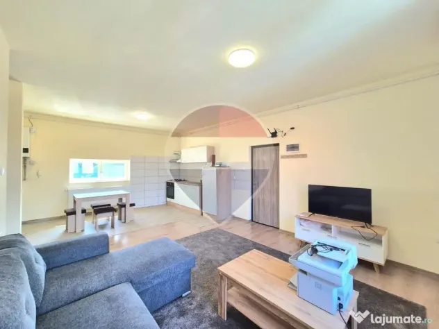 Apartament cu 3 camere, la prima închiriere, în zona ce...