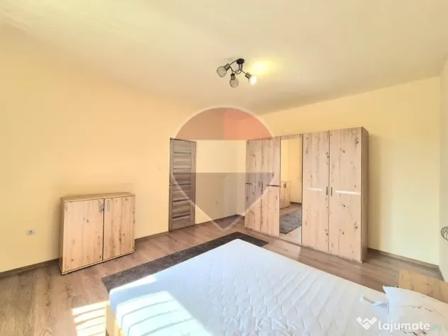 Apartament cu 3 camere, la prima închiriere, în zona ce...