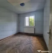 Apartament 3 camere | Semidecomandat | 60 mp | Zona Vlahuta 