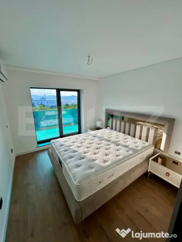 Apartament 3 camere, lux, parcare, zona Zorilor