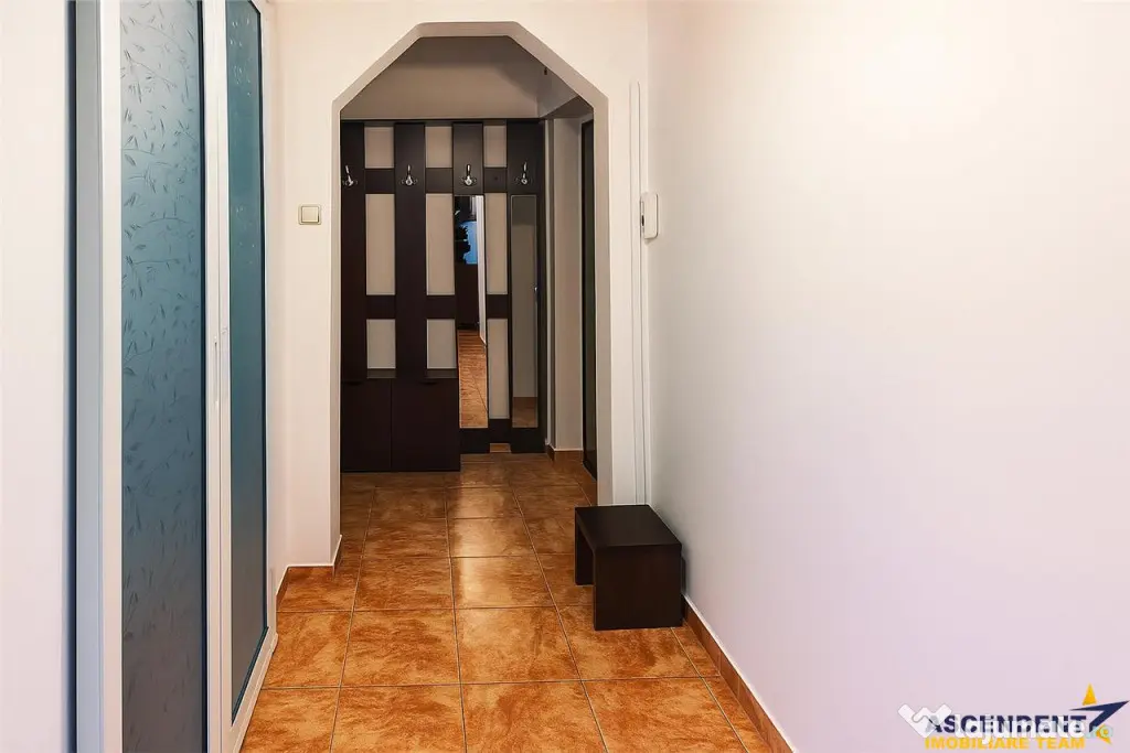 Apartament primitor, 3 camere, mobilat, utilat, Ghimbav, Br - Ghimbav (Brasov)
