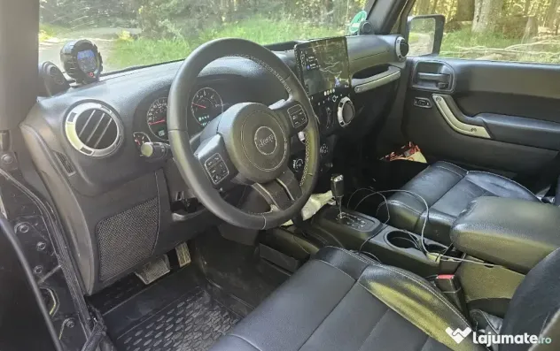 Vand Jeep wrangler jk sahara 2.8 diesel, 4usi An 2012
