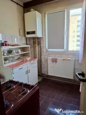 Gheorghe Lazar, apartament 2 camere, decomandat, centrala pr 