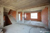Casă de Vânzare cu 4 Camere, la Roșu - Beiuș