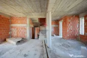 Casă de Vânzare cu 4 Camere, la Roșu - Beiuș