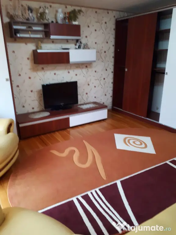 Etaj 1, apartament 3 camere 82mp, zona Buzaului B-uri. - Braila (Braila)