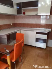 Etaj 1, apartament 3 camere 82mp, zona Buzaului B-uri. 