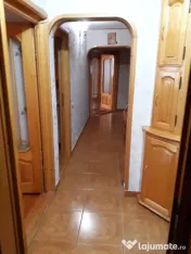 Etaj 1, apartament 3 camere 82mp, zona Buzaului B-uri. 