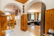 Proprietate premiata Casa Anului, cu placheta oficiala, Cova