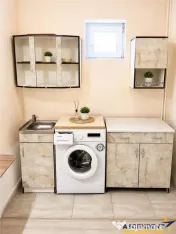 Garsoniera in vila, baie si bucatarie proprie, acces aproape 