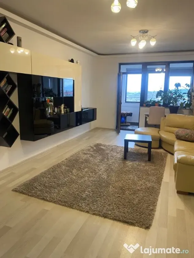 Apartament de 2 camere zona TRACTORUL,comolex Isaran, - Brasov (Brasov)